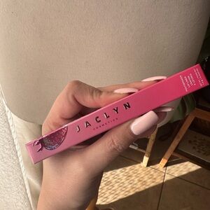 Jaclyn‎ Cosmetics Lip Liner
